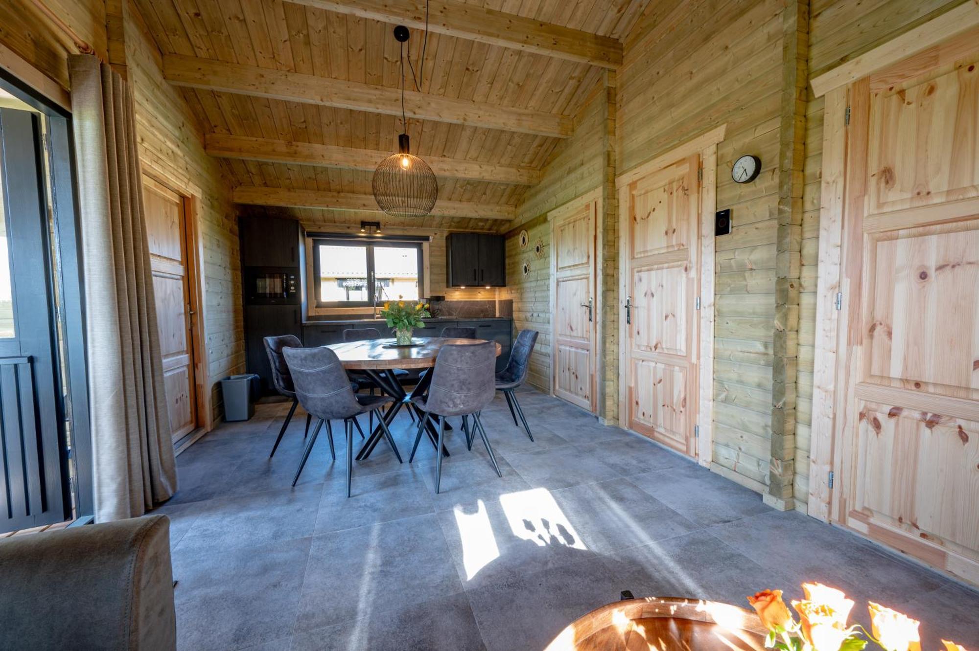 Vakantie-Oord "De Hulsdonken" Bergeijk Exteriör bild